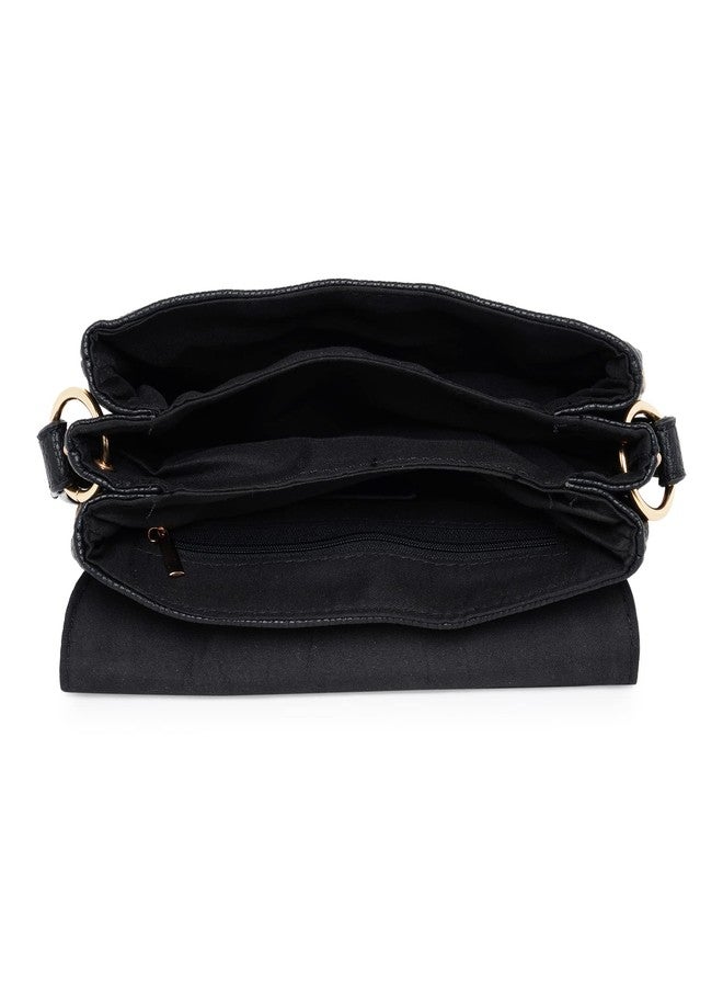 أكسيسورايز حقيبة كتف نسائية من الجلد الصناعي الأسود من أكسسورايز لندن، طراز تارا، بثلاثة أقسام - Image 4